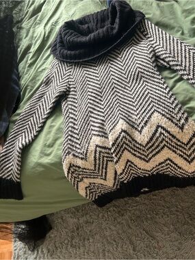 Guess Black & Cream Chevron Cowl Neck Sweater